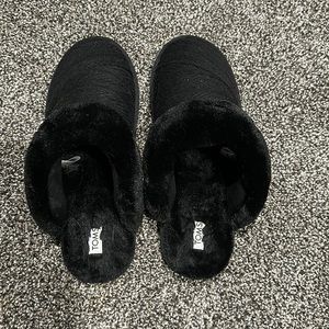 Toms Black Slippers Size 7